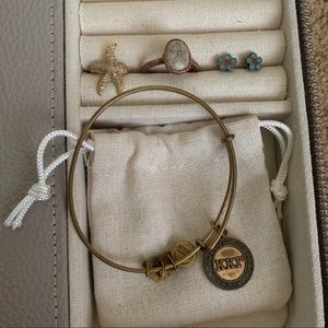 KKG bracelet Alex and Ani